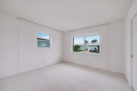 717 SW 15th Street, Boynton Beach FL - photo 13 of 32
