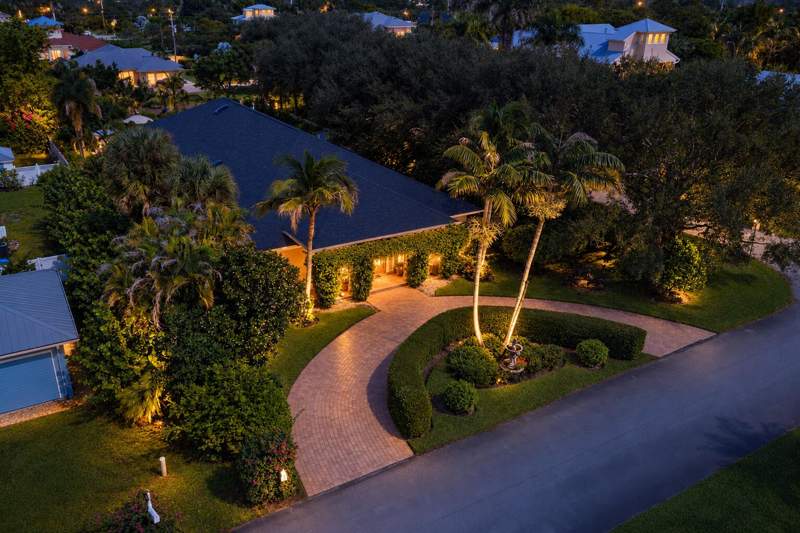 4 bedroom Single Family Residence at 9707 SE Sharon Street, Papaya Village, Hobe Sound — photo 2