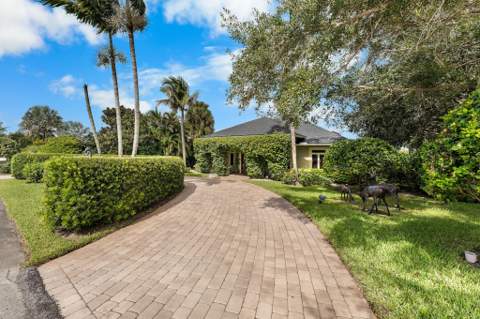 9707 SE Sharon Street, Hobe Sound FL - photo 9 of 53