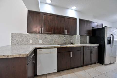 10939 W Broward Boulevard #10939, Plantation FL - photo 15 of 47