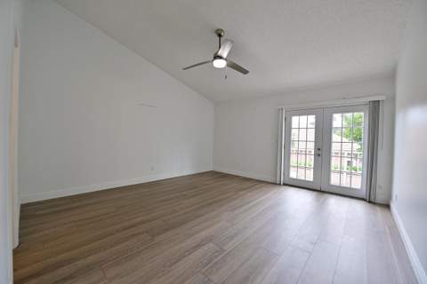 10939 W Broward Boulevard #10939, Plantation FL - photo 17 of 47