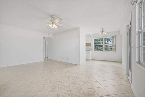 291 Preston G Way #291, Boca Raton FL - photo 6 of 36