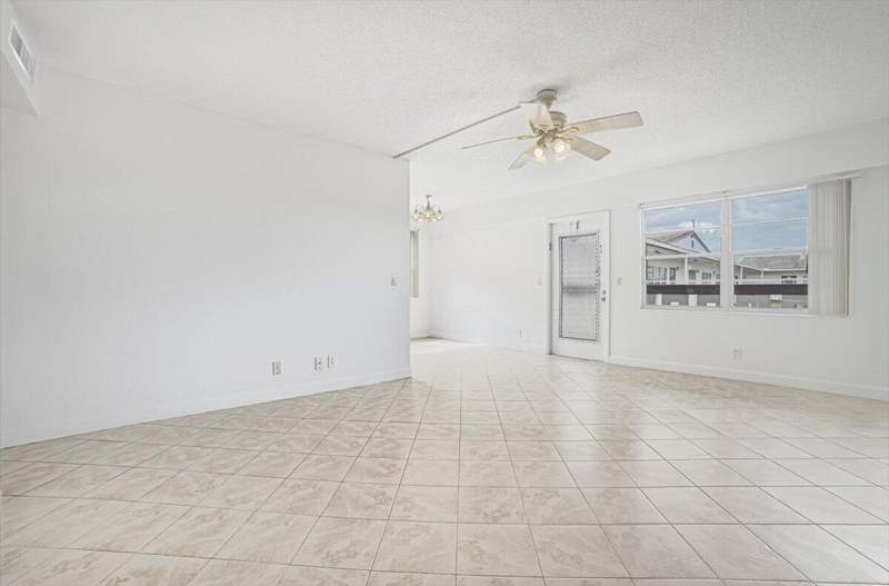2 bedroom Condominium at 291 Preston G Way #291, Preston At Century Village Condo, Boca Raton — photo 5