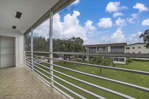 291 Preston G Way #291, Boca Raton FL - photo 20 of 36