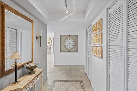 611 SE 7th Street #Ph-5, Delray Beach FL - photo 10 of 42