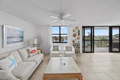 611 SE 7th Street #Ph-5, Delray Beach FL - photo 7 of 42