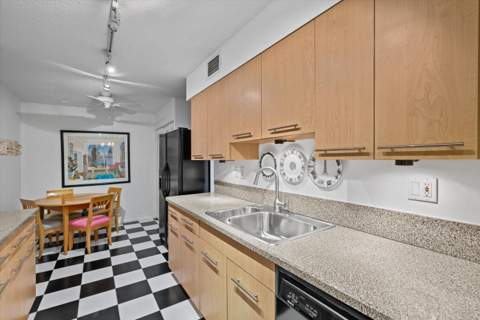 611 SE 7th Street #Ph-5, Delray Beach FL - photo 14 of 42