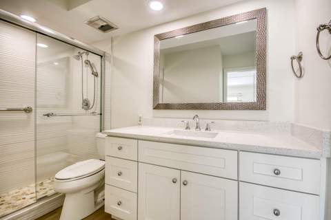 478 Tequesta Drive #115, Tequesta FL - photo 16 of 31