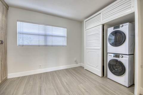 478 Tequesta Drive #115, Tequesta FL - photo 18 of 31