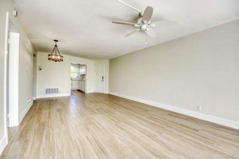 478 Tequesta Drive #115, Tequesta FL - photo 10 of 31