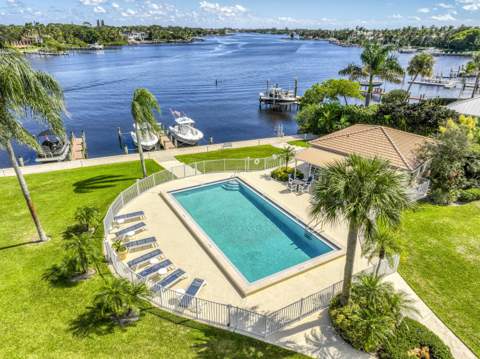 478 Tequesta Drive #115, Tequesta FL - photo 23 of 31