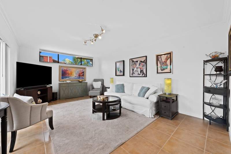 2 bedroom Townhouse at 8393 Trent Court, Boca Rio North, Boca Raton — photo 5