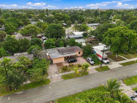 4972 NE 14th Avenue, Pompano Beach FL - photo 18 of 26