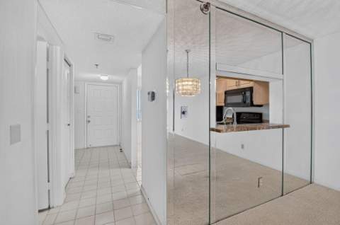 7240 Huntington Lane #806, Delray Beach FL - photo 10 of 48