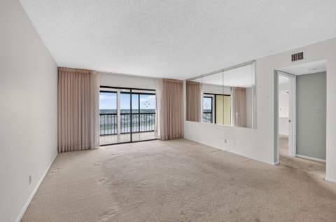7240 Huntington Lane #806, Delray Beach FL - photo 12 of 48