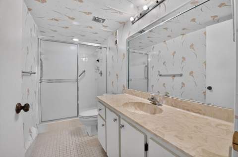 7240 Huntington Lane #806, Delray Beach FL - photo 22 of 48