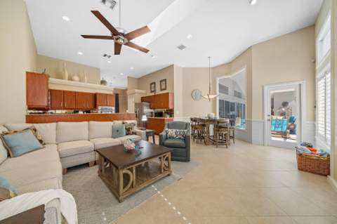 140 Thornton Drive, Palm Beach Gardens FL - photo 11 of 24