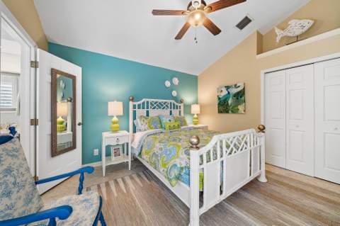 140 Thornton Drive, Palm Beach Gardens FL - photo 12 of 24