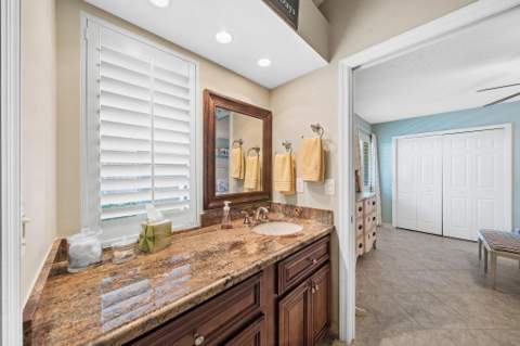 140 Thornton Drive, Palm Beach Gardens FL - photo 15 of 24