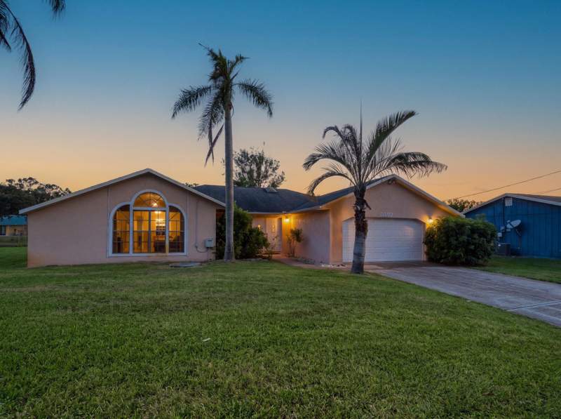 4 bedroom Single Family Residence at 2392 SW Caballero Street, Port St Lucie Section 31, Port St. Lucie — photo 3