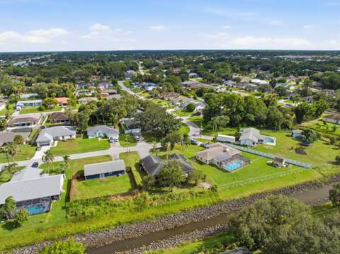 2392 SW Caballero Street, Port St. Lucie FL - photo 7 of 50