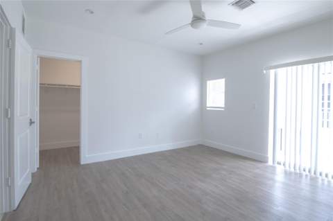 422 SE 16th Street, Fort Lauderdale FL - photo 16 of 18