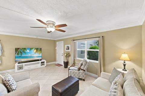 823 Flanders R Drive #R, Delray Beach FL - photo 7 of 49