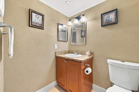 823 Flanders R Drive #R, Delray Beach FL - photo 18 of 49