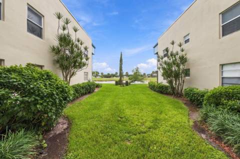 823 Flanders R Drive #R, Delray Beach FL - photo 22 of 49