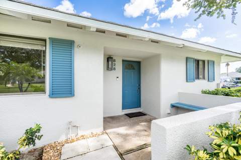 828 Club Drive, Palm Beach Gardens FL - photo 8 of 36