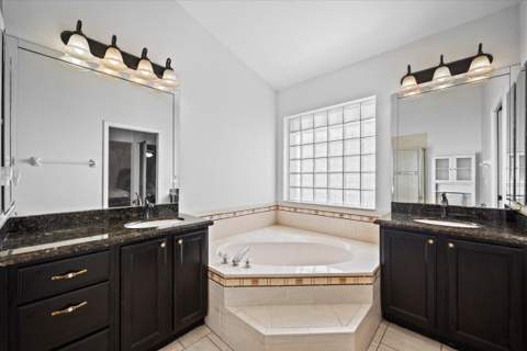 127 Saratoga Boulevard, Royal Palm Beach FL - photo 21 of 39