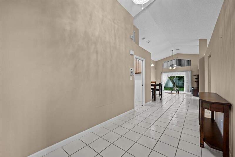 3 bedroom Single Family Residence at 127 Saratoga Boulevard, Saratoga At Royal Palm 1, Royal Palm Beach — photo 4