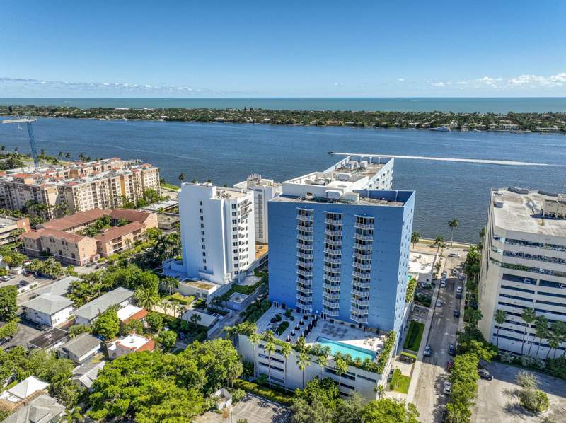 1 bedroom Condominium at 1551 N Flagler Drive #8, Slade Condo, West Palm Beach — photo 5
