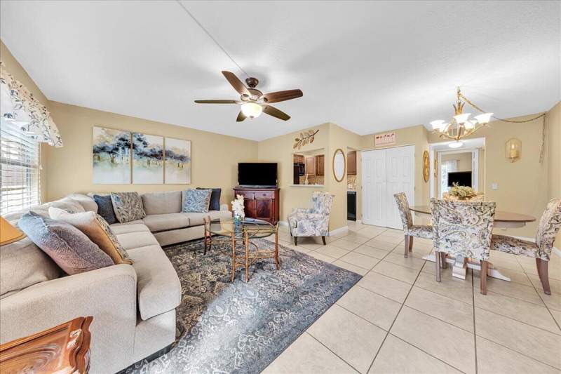 1 bedroom Condominium at 129 Suffolk F, Century Village, Boca Raton — photo 5