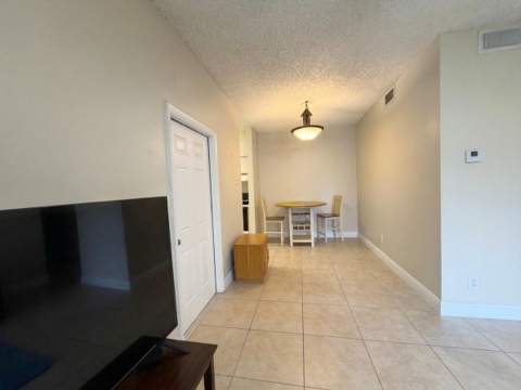 661 Cypress Club Way #F, Deerfield Beach FL - photo 10 of 16