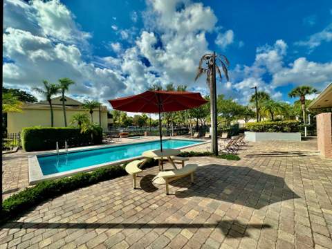 661 Cypress Club Way #F, Deerfield Beach FL - photo 11 of 16