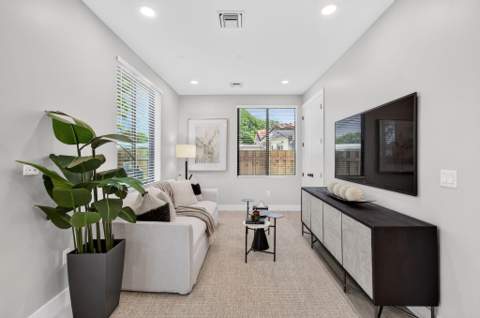 3541 NE 13th Avenue #Unit B, Oakland Park FL - photo 13 of 60