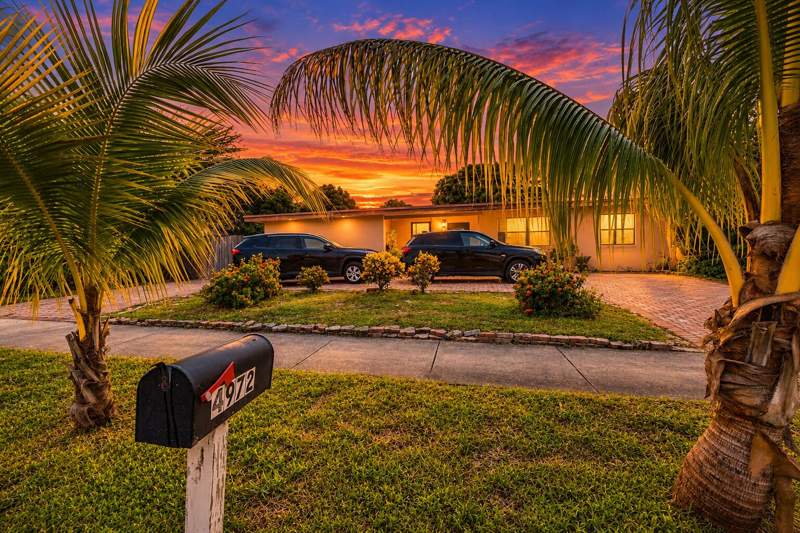 4 bedroom Single Family Residence at 4972 NE 14th Avenue, Pompano Beach Highlands, Pompano Beach — photo 3