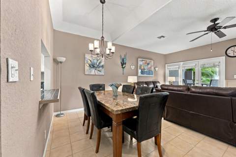258 W Hemingway Circle, Margate FL - photo 11 of 59