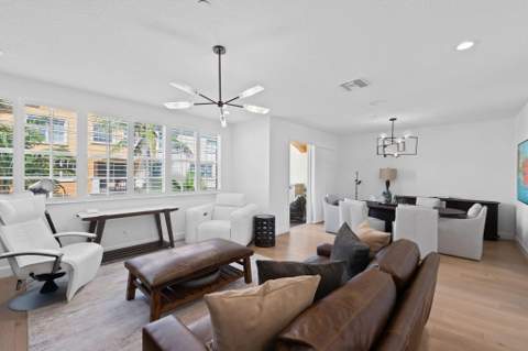613 NE Francesca Lane, Boca Raton FL - photo 10 of 38