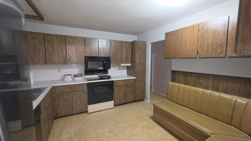 3 bedroom Single Family Residence at 1033 SW 25th Place, Golfview Harbour 1st Sec, Boynton Beach — photo 4