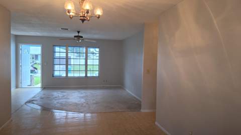 1033 SW 25th Place, Boynton Beach FL - photo 6 of 18