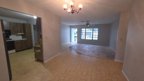 1033 SW 25th Place, Boynton Beach FL - photo 9 of 18