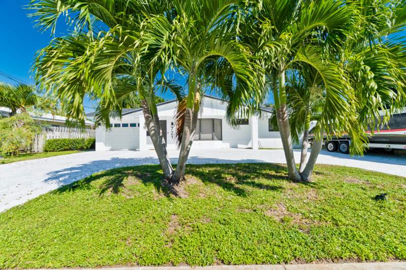 3 bedroom Single Family Residence at 721 SE 5th Court, Garden Isles Sec 8, Pompano Beach — photo 2