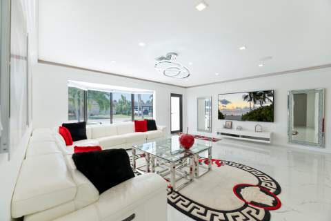 721 SE 5th Court, Pompano Beach FL - photo 7 of 64