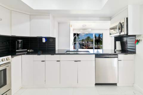 721 SE 5th Court, Pompano Beach FL - photo 17 of 64