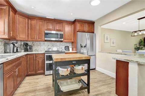 3201 NE 36th Street, Fort Lauderdale FL - photo 10 of 38