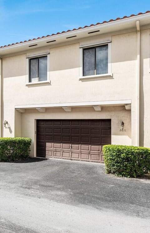 2611 Venetian Drive, Boynton Beach FL - photo 23 of 49