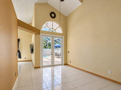564 SW Saint Kitts Cove, Port St. Lucie FL - photo 9 of 60