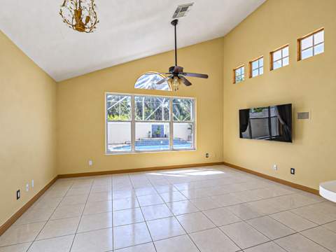 564 SW Saint Kitts Cove, Port St. Lucie FL - photo 12 of 60